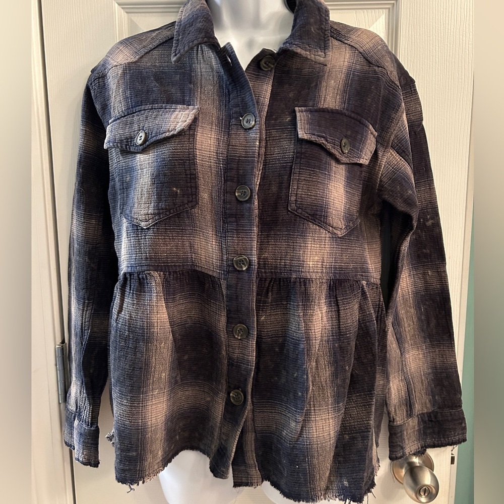 Like New Mystree Plaid Button Down Shirt with peplum